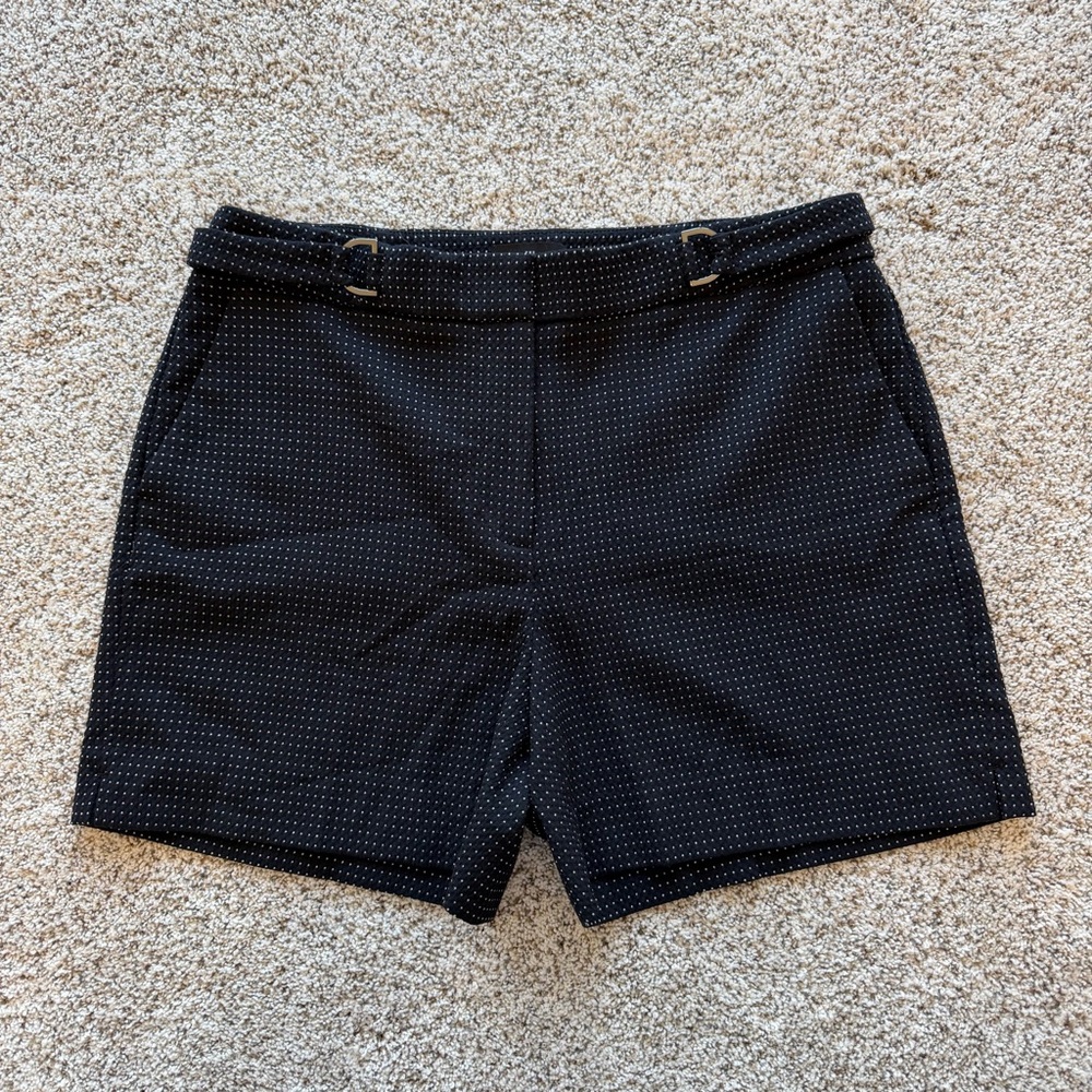 White House Black Market Women’s The 5” Short Black Polka Dot Shorts Size 4